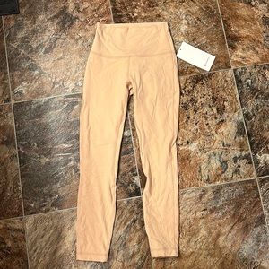 NWT size 4 Lululemon leggings